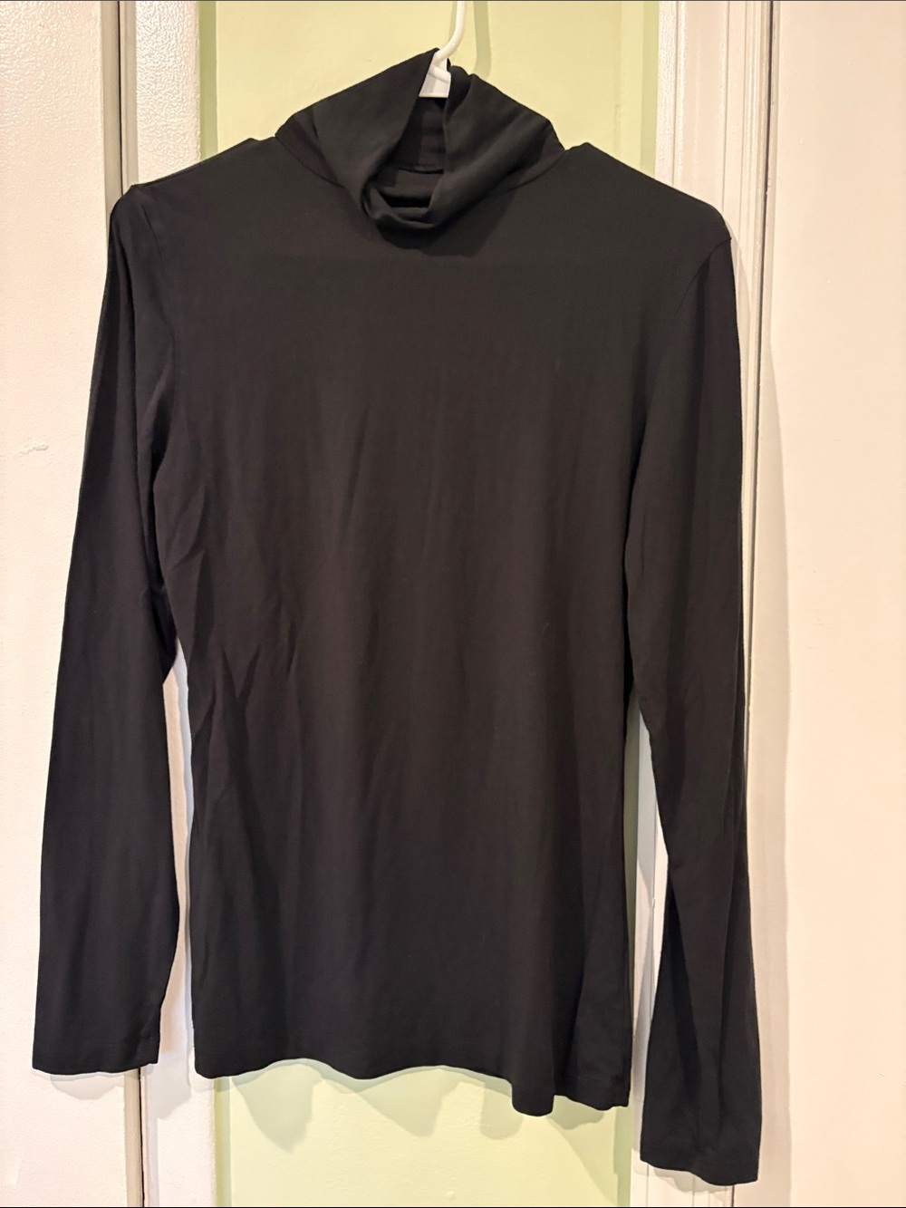Women’s Black Turtleneck Long-Sleeve blouse